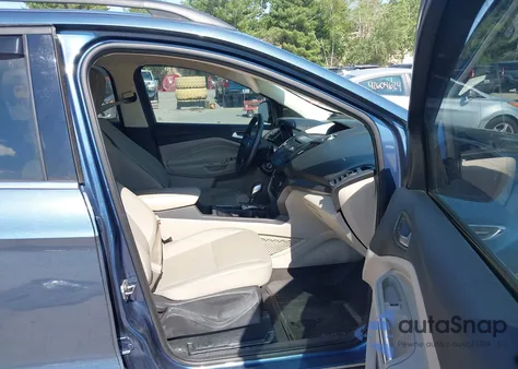 2018 Ford Escape Se from USA, damaged, VIN 1FMCU9GD5JUB45961